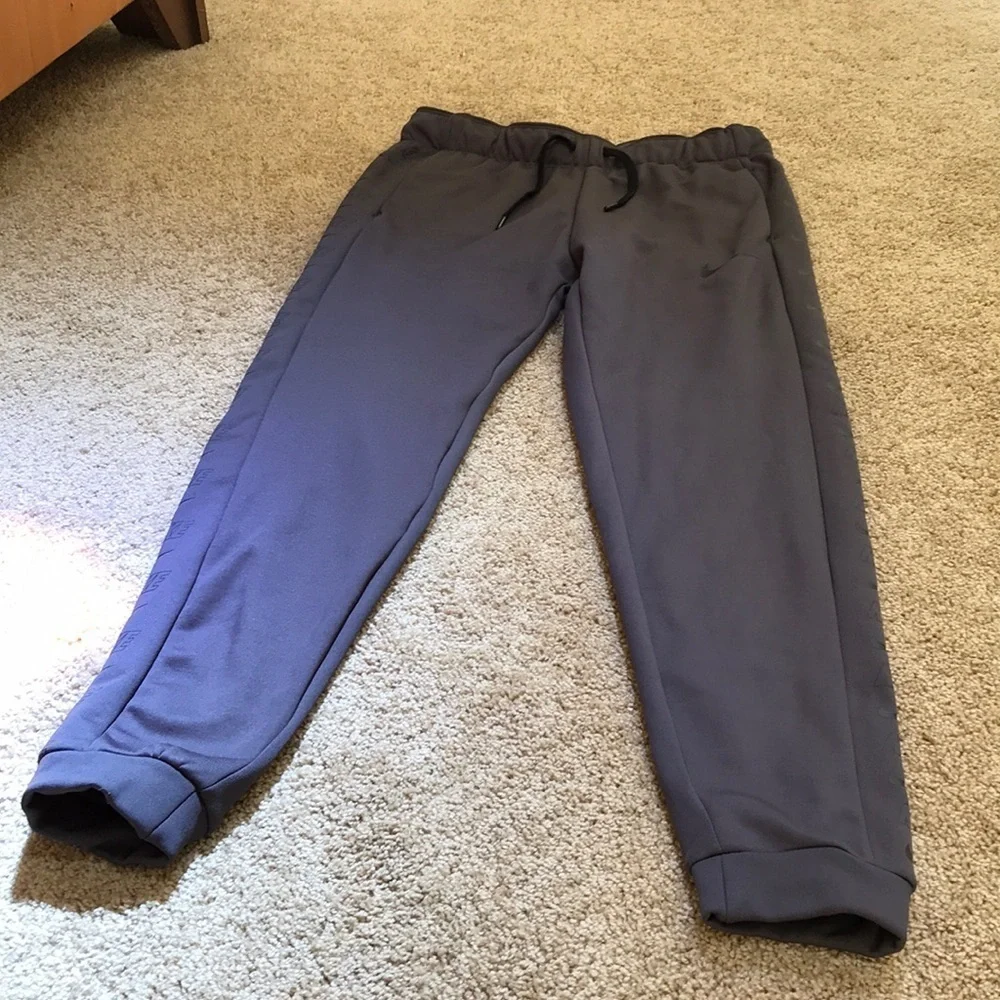 NWT! NIKE Size S grey fleece lined athletic pants